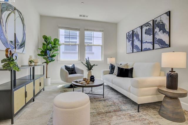 41538 Casabella Cmn, Fremont CA: https://media.crmls.org/mediaz/92b0d341-5f7b-4253-84db-2ac914ddd280.jpg