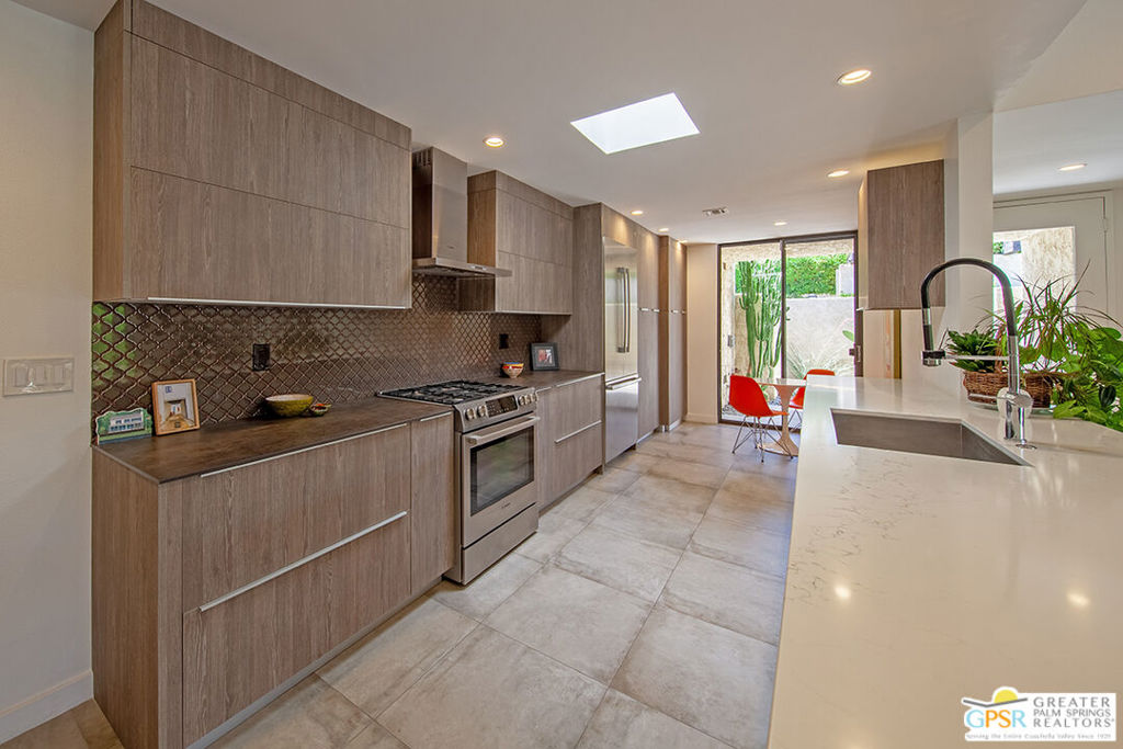 431 N Calle Rolph