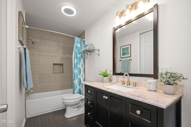 Detail Gallery Image 22 of 45 For 4499 via Marisol #321,  Los Angeles,  CA 90042 - 2 Beds | 2 Baths