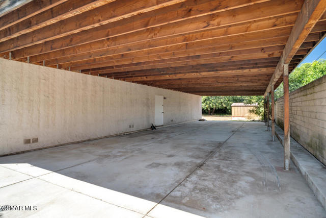 2327 Royal Avenue, Simi Valley CA: https://media.crmls.org/mediaz/92b478e1-e399-4899-ac88-4577e4fa3cee.jpg