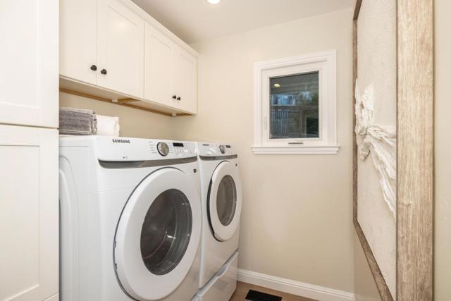 3803 Hamilton Way, Redwood City CA: https://media.crmls.org/mediaz/92b55e7e-c87b-4555-bbfb-f52791006a6a.jpg