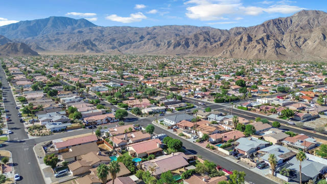 Image 60 of 64 For 52680 Avenida Martinez