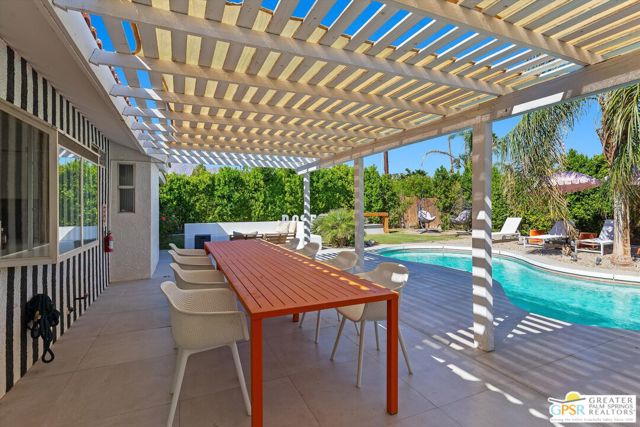 2880 E San Angelo Road, Palm Springs CA: https://media.crmls.org/mediaz/92b70271-359d-4523-b6b0-b502b58ec2aa.jpg