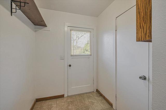 Image 24 of 77 For 2735 Soquel Avenue