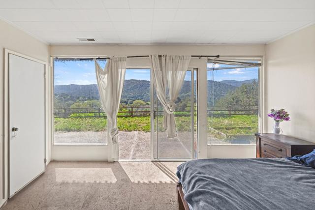 233 Vista Verde, Carmel Valley CA: https://media.crmls.org/mediaz/92b85cff-0e10-407f-80af-a418e2dde018.jpg