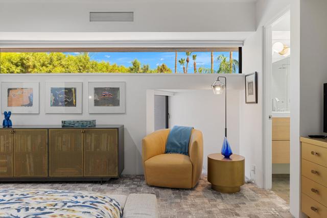 21 Clancy Lane Estates, Rancho Mirage CA: https://media.crmls.org/mediaz/92b90fd9-f8d8-43fc-a36f-40d6797b2de7.jpg