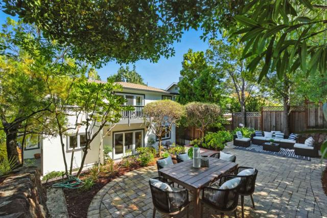 2235 Carmelita Drive, San Carlos CA: https://media.crmls.org/mediaz/92ba6778-af21-441d-bec7-8e1fefdf1854.jpg