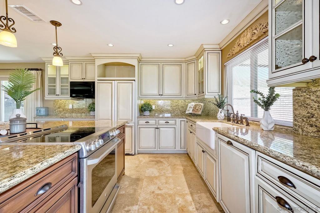 MLS #250034774SD image #8