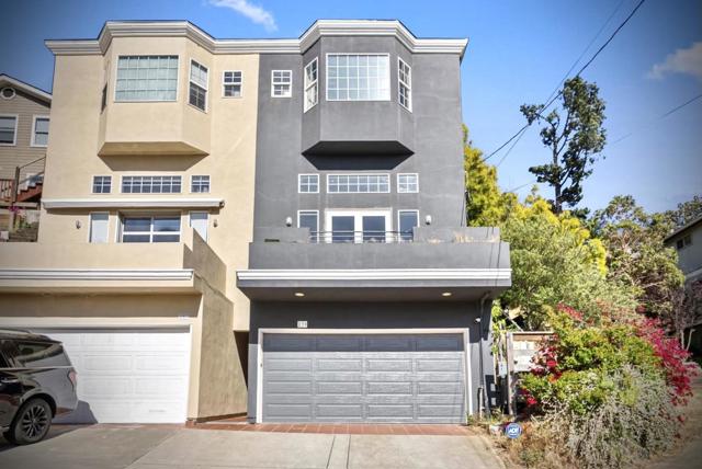 239 Tulare Street, Brisbane CA: https://media.crmls.org/mediaz/92baf372-8f79-4fad-92e2-e0792bc44eee.jpg