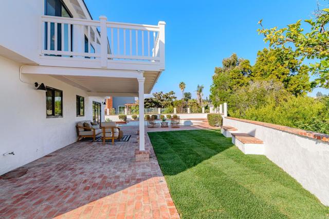 2193 Harbour Heights Rd, San Diego CA: https://media.crmls.org/mediaz/92bbf8f9-2200-4dc5-bd76-faece34d5ce8.jpg