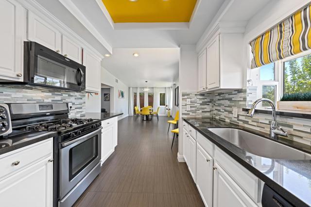 515 N Calle Marcus, Palm Springs CA: https://media.crmls.org/mediaz/92bc01d0-8ca9-4b2a-953e-6bb49d8ecdba.jpg
