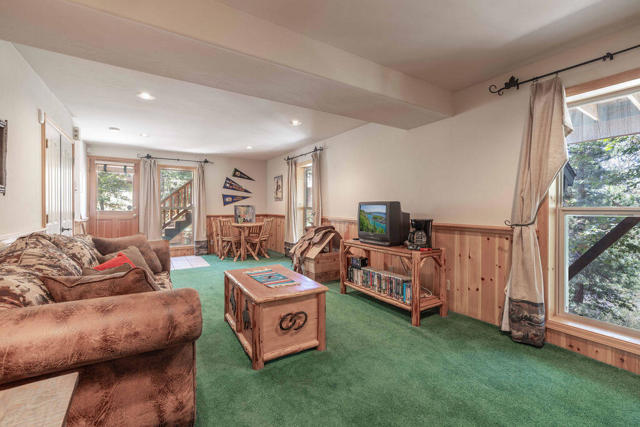 1307 Pigeon Road, Big Bear CA: https://media.crmls.org/mediaz/92bcfd34-893e-40c4-9dfa-3f7f688bc3ef.jpg
