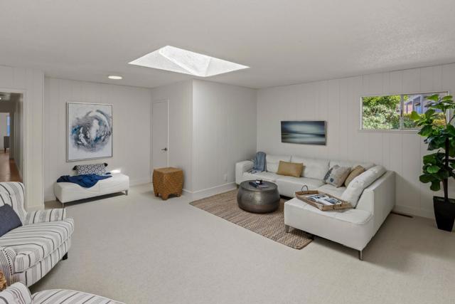 847 Ocean View Boulevard, Pacific Grove CA: https://media.crmls.org/mediaz/92bd3acd-3840-4f7e-8bf8-c2fd66f3c3f3.jpg