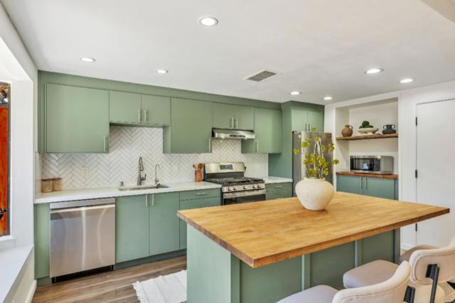 35617 Mccarty, Fremont CA: https://media.crmls.org/mediaz/92bdb3f2-794e-4019-83f2-18b0ae001f15.jpg