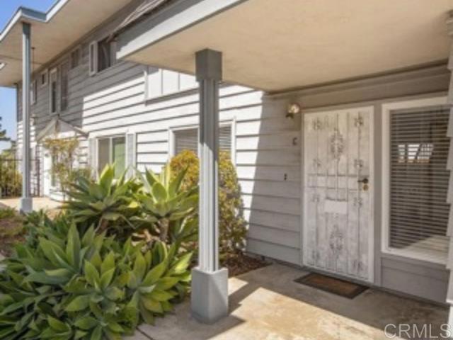MLS: PTP2501349 Condo For Sale