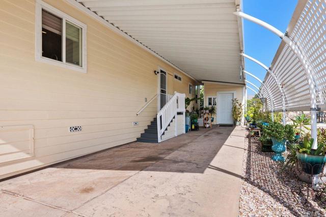 1600 E. Vista Way, Vista CA: https://media.crmls.org/mediaz/92bec7f7-7a62-4315-bcc8-35d310821c0f.jpg