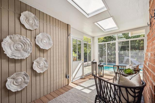 822 Mesa Court, Palo Alto CA: https://media.crmls.org/mediaz/92bed0c3-0f55-4ed7-be37-ae7a11cad27d.jpg