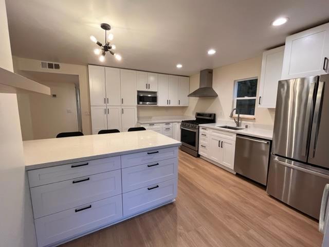 908 Bancroft Ave, Half Moon Bay CA: https://media.crmls.org/mediaz/92bfb30c-cdd5-4ef6-a07c-791f61ad4b9e.jpg