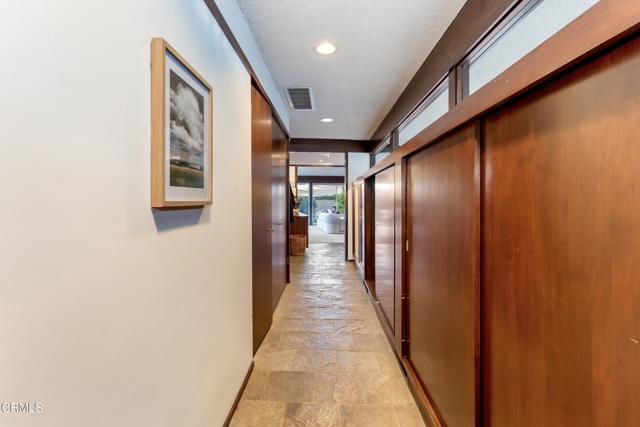 Detail Gallery Image 29 of 67 For 1345 Carnarvon Dr, Pasadena,  CA 91103 - 2 Beds | 2 Baths