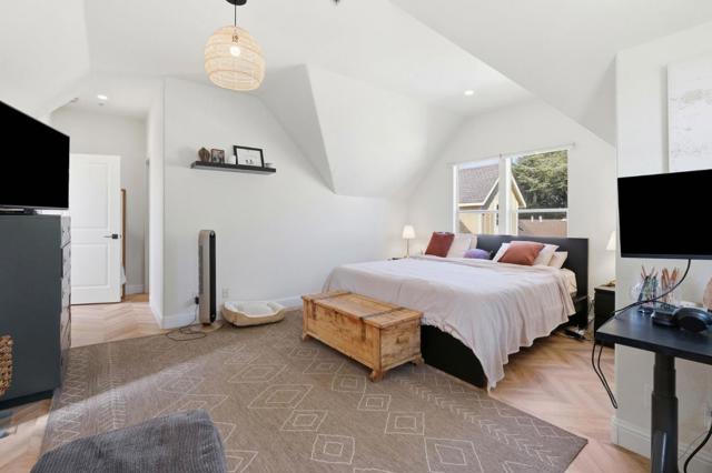 Image 19 of 26 For 110 Library Lane