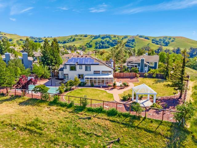 3163 Hawkcrest Circle, San Jose CA: https://media.crmls.org/mediaz/92c4ac36-5936-4c22-a138-b7730061c8ea.jpg