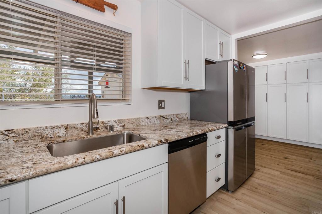 1540 Highridge - photo 6