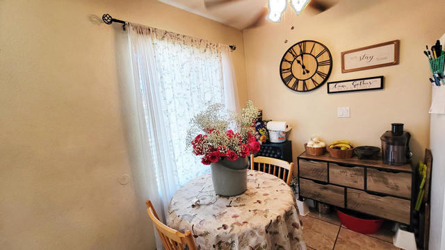 82804 Crawford Drive, Indio CA: https://media.crmls.org/mediaz/92c59067-4d95-4c90-b07c-018c7957574a.jpg