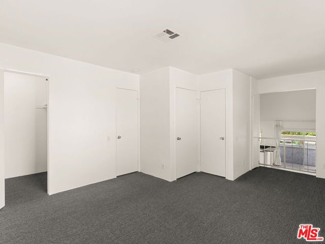 1472 S Camino Real, Palm Springs CA: https://media.crmls.org/mediaz/92c5abd5-85f3-4d44-b967-10eeb81ff14a.jpg