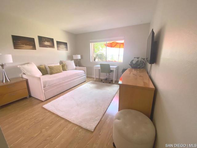 108 S Kihridge LN, Encinitas CA: https://media.crmls.org/mediaz/92c60132-1591-479f-a475-87dbf31ee230.jpg