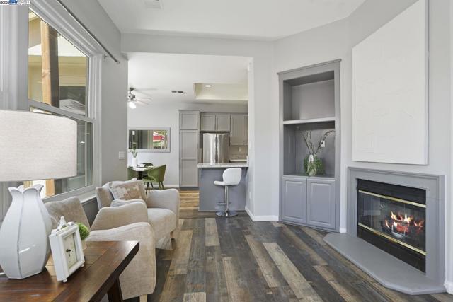 5244 Armani Ct, Pleasanton CA: https://media.crmls.org/mediaz/92c62fda-b033-4b9c-91a0-fbad9702ee9c.jpg