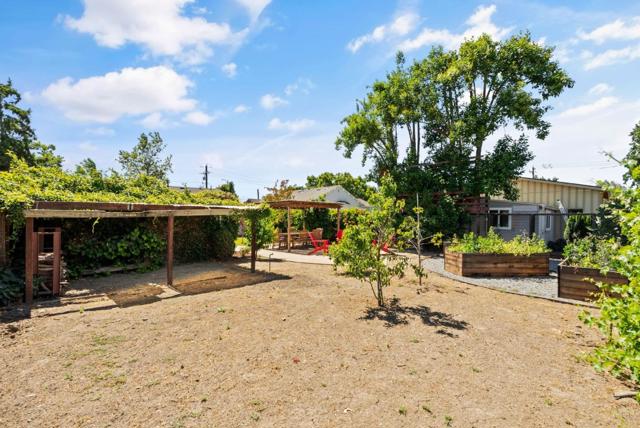870 N 5th Street, San Jose CA: https://media.crmls.org/mediaz/92c6652c-22f9-42ff-837b-dcffd4861dd6.jpg