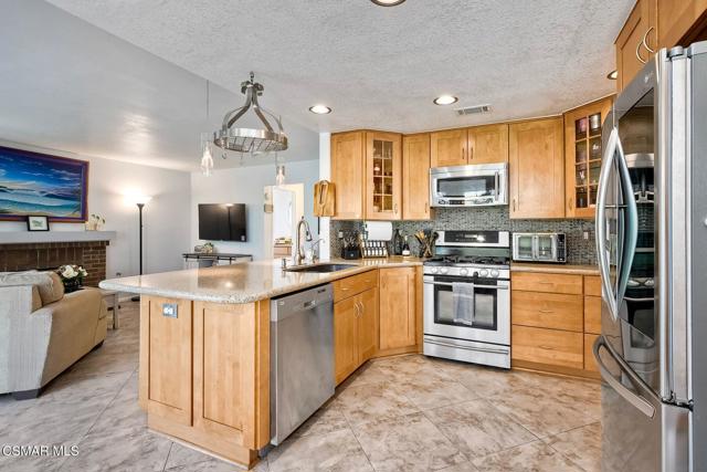 4517 Big Sur Street, Oceanside CA: https://media.crmls.org/mediaz/92c67157-2c7c-478b-9678-2e801e116572.jpg