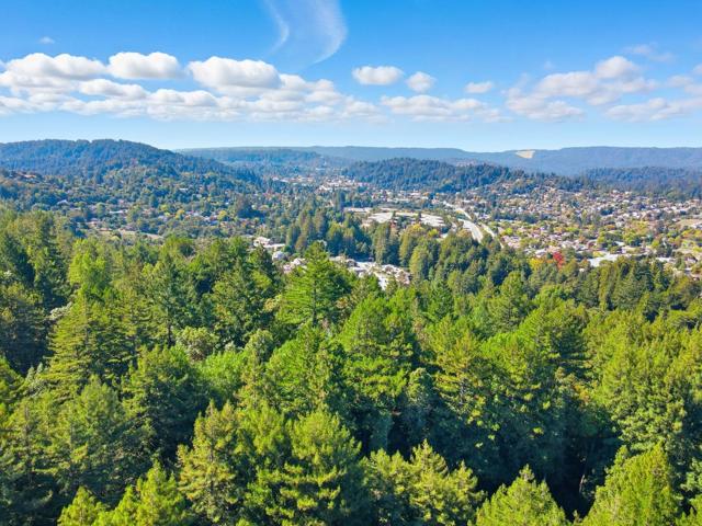 6 Timber Ridge Lane, Scotts Valley CA: https://media.crmls.org/mediaz/92c6994a-4eec-4357-8588-23ada6faa8fd.jpg