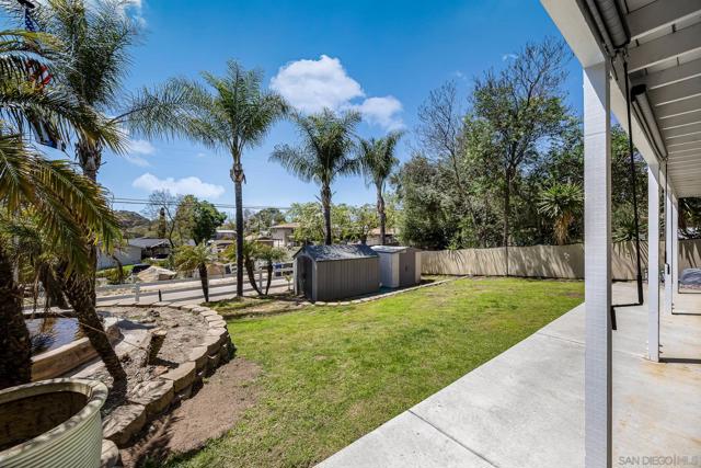 235 Loma Vista Pl, El Cajon CA: https://media.crmls.org/mediaz/92c7483f-3883-4786-9f04-509f77d4d29a.jpg