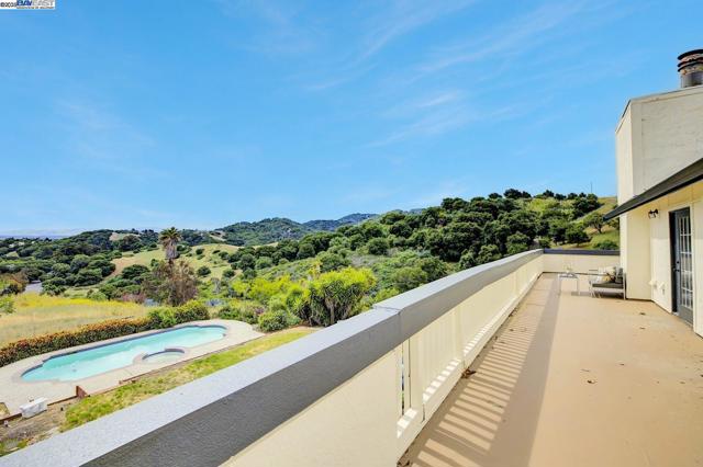 10705 Dublin Canyon Rd, Pleasanton CA: https://media.crmls.org/mediaz/92c773c6-660c-4b15-8d90-d703d6a5c50f.jpg