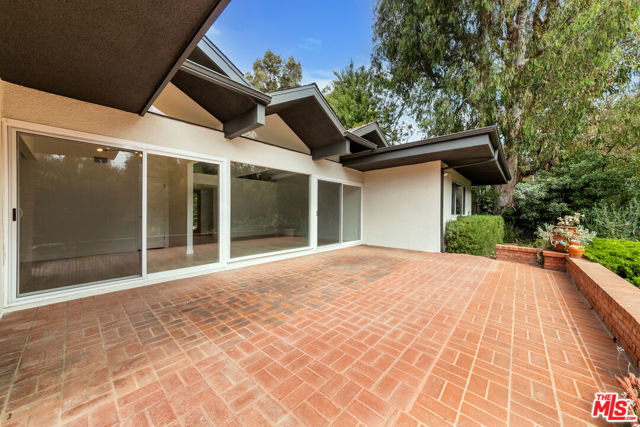 Drew Fenton | 656 N Bonhill Road Los Angeles CA | MLS: 7538623