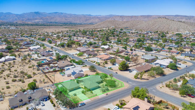 8582 Frontera Avenue, Yucca Valley CA: https://media.crmls.org/mediaz/92c91963-53b6-4458-9629-f70d351c2cef.jpg