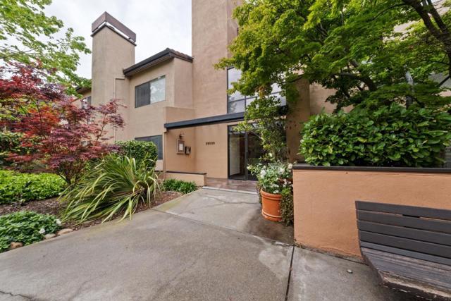 39029 Guardino Drive, Fremont CA: https://media.crmls.org/mediaz/92c92bb9-3b19-4183-9f33-6befc510382b.jpg
