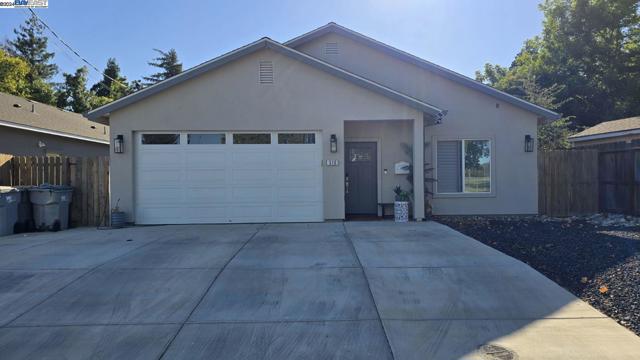 Details for 516 Todhunter Ave, West Sacramento, CA 95605