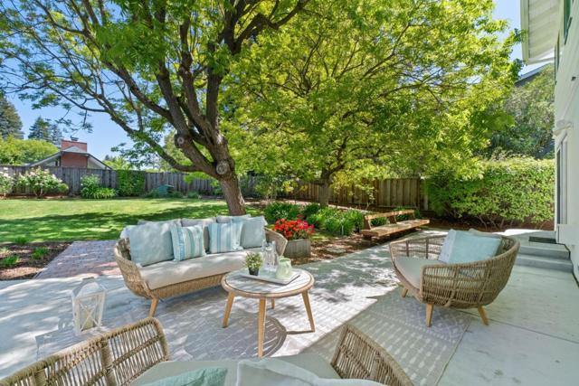 949 Wing Place, Stanford CA: https://media.crmls.org/mediaz/92cd29bf-6e22-43a7-8d46-fa98ac57caaf.jpg