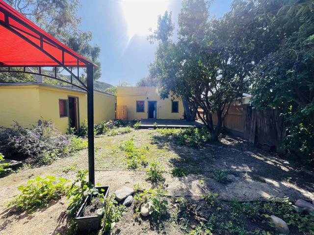 Detail Gallery Image 23 of 29 For 121 E Warner St, Ventura,  CA 93001 - 2 Beds | 1 Baths