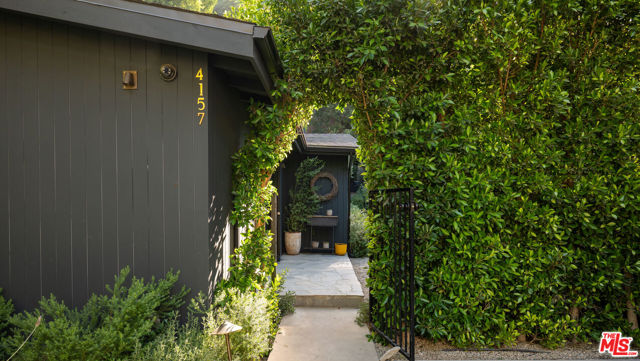 4157 Sunswept Drive photo 5