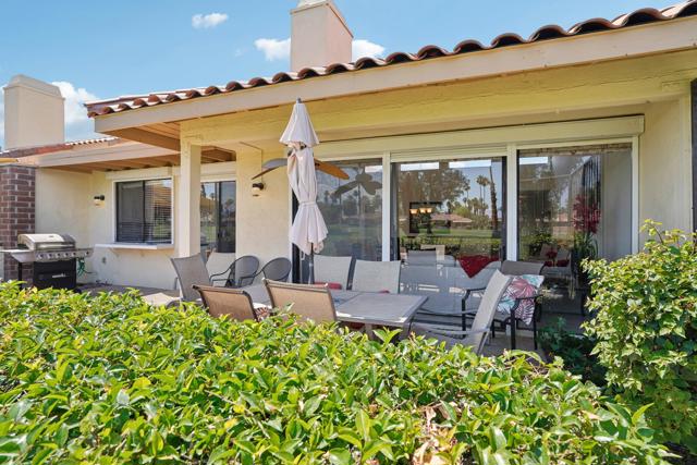 436 S Sierra Madre, Palm Desert CA: https://media.crmls.org/mediaz/92cecddd-0827-4831-9df0-e32e91b2d2df.jpg
