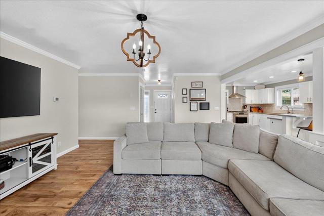 877 San Simeon Drive, Salinas CA: https://media.crmls.org/mediaz/92cf1ac1-bcf2-4401-88ab-62884c78a23a.jpg