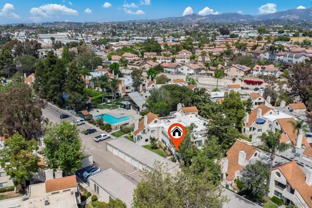 345 N Melrose Dr, Vista CA: https://media.crmls.org/mediaz/92cfc191-e6ad-45e3-8097-e5171a2259eb.jpg