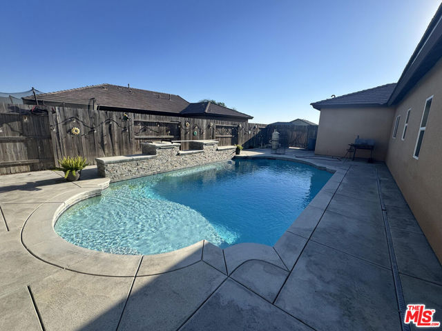 3605 Balvicar Drive, Bakersfield CA: https://media.crmls.org/mediaz/92cfc2f5-223e-444a-81bf-fb4ea93f0a14.jpg