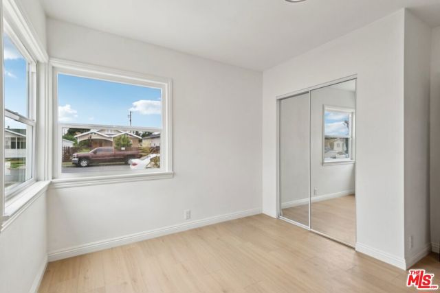834 E 90th Street, Los Angeles CA: https://media.crmls.org/mediaz/92d1fd98-1b0c-406f-ba20-98b13ac20a21.jpg