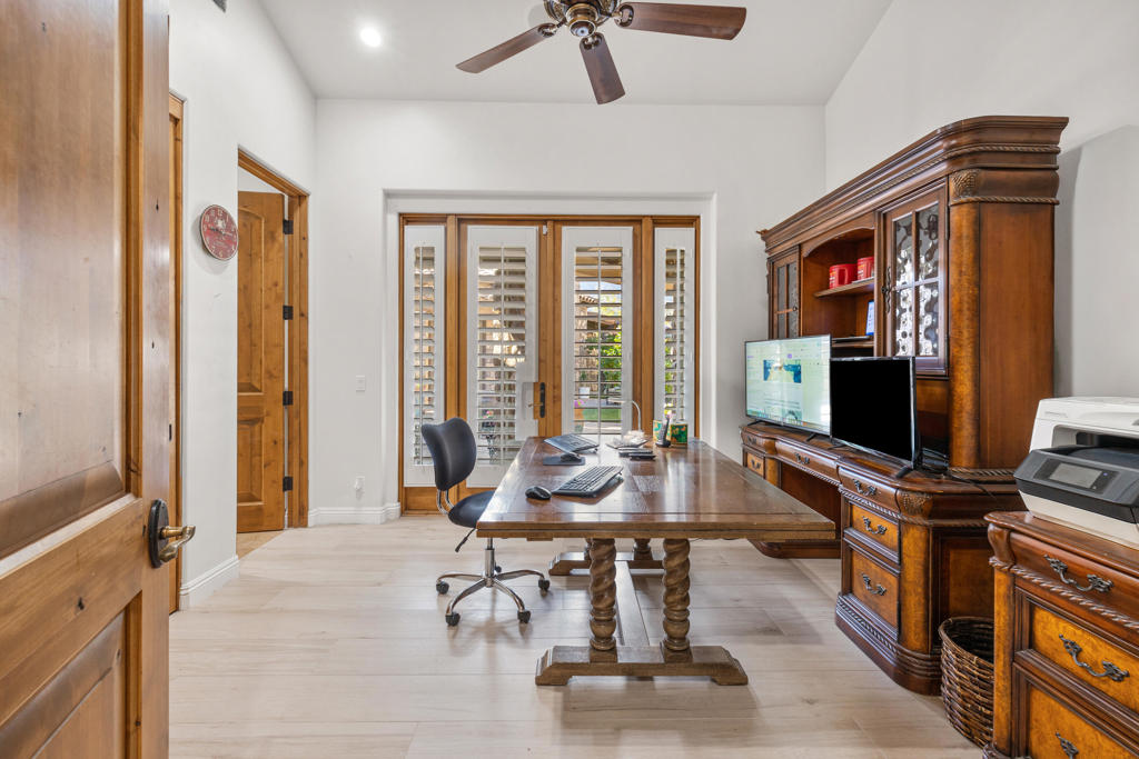 MLS #219139201DA image #32