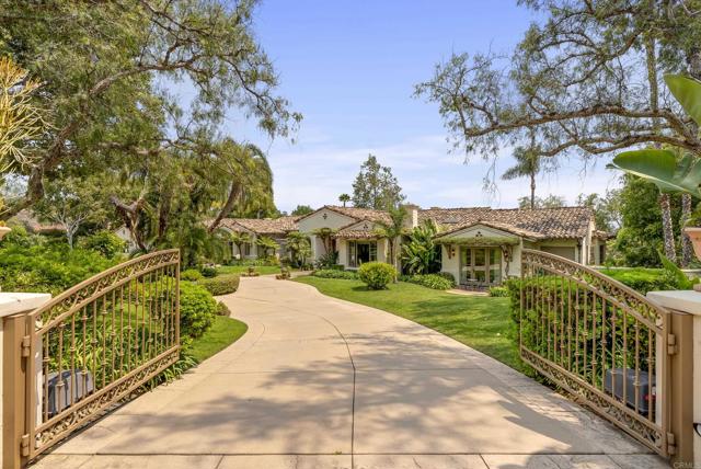 7057 Rancho Cielo, Rancho Santa Fe CA: https://media.crmls.org/mediaz/92d2d693-5b84-4ff3-84ff-1fa1bc78558b.jpg