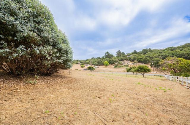 19400 Eden Court, Salinas CA: https://media.crmls.org/mediaz/92d2fc63-40ab-4309-9c14-077c6ac7d070.jpg